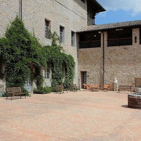 Castello Di Felino Country house