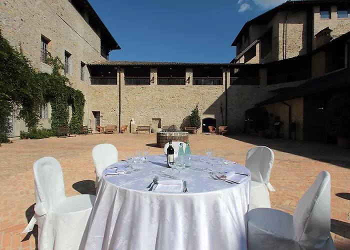 Castello Di منزل ريفي Felino