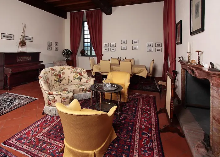 费利诺城堡乡村民宿