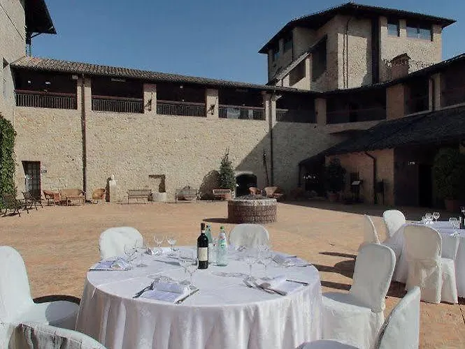 منزل ريفي Castello Di *