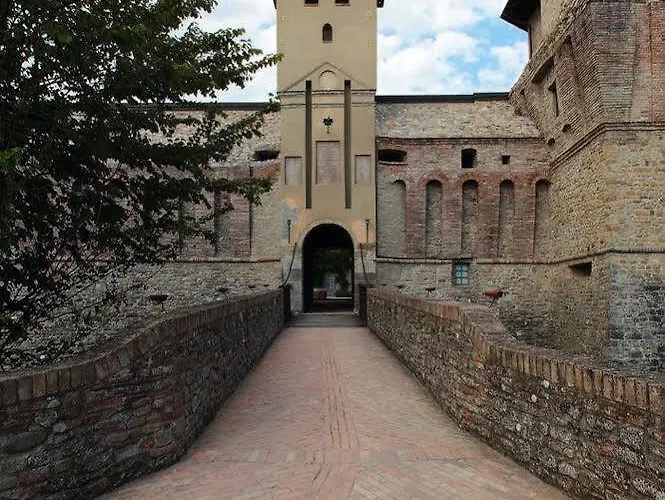 Castello Di *